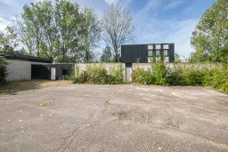 Tuil, Graaf Reinaldweg 18-20