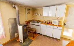 Vrijstaande woning met garage en bijgebouwen in Crossen an der Elster - Duitsland