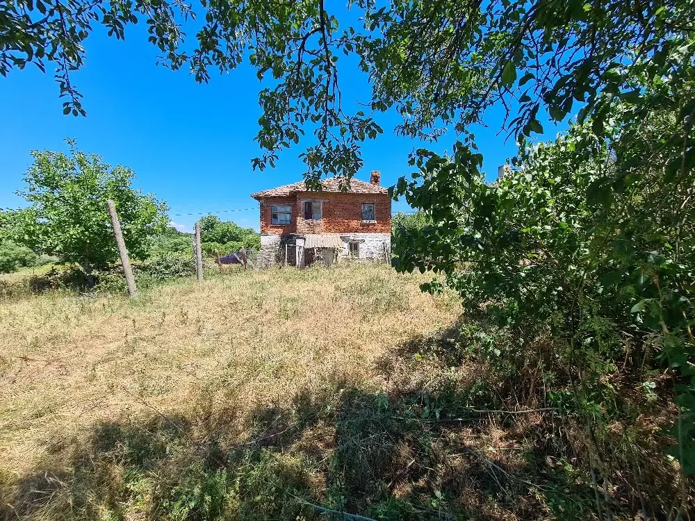 Woning met 2 verdiepingen in Sharkovo (Yambol) - Bulgarije