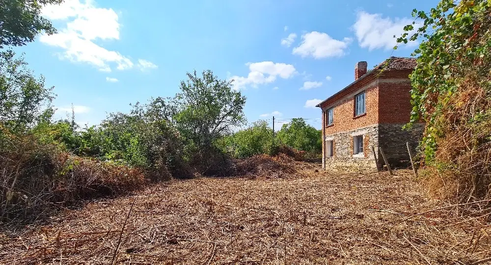 Woning met 2 verdiepingen in Planinovo (Haskovo) - Bulgarije