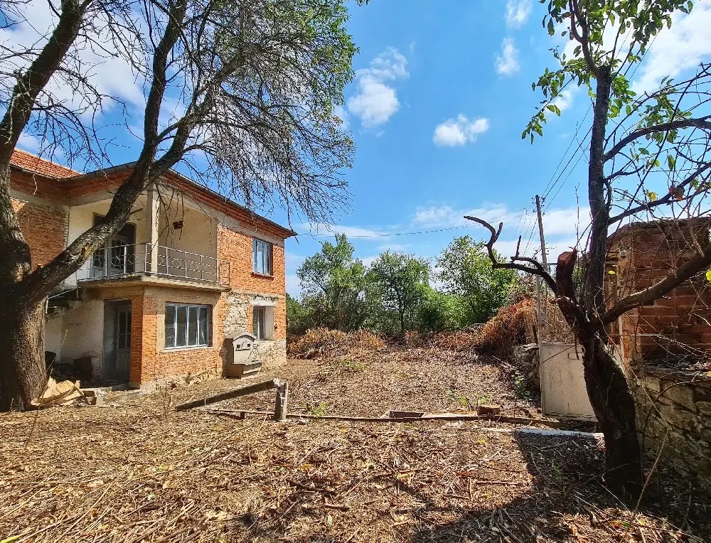 Woning met 2 verdiepingen in Planinovo (Haskovo) - Bulgarije