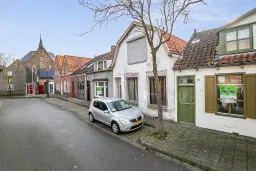 Terneuzen, Nieuwediepstraat 77