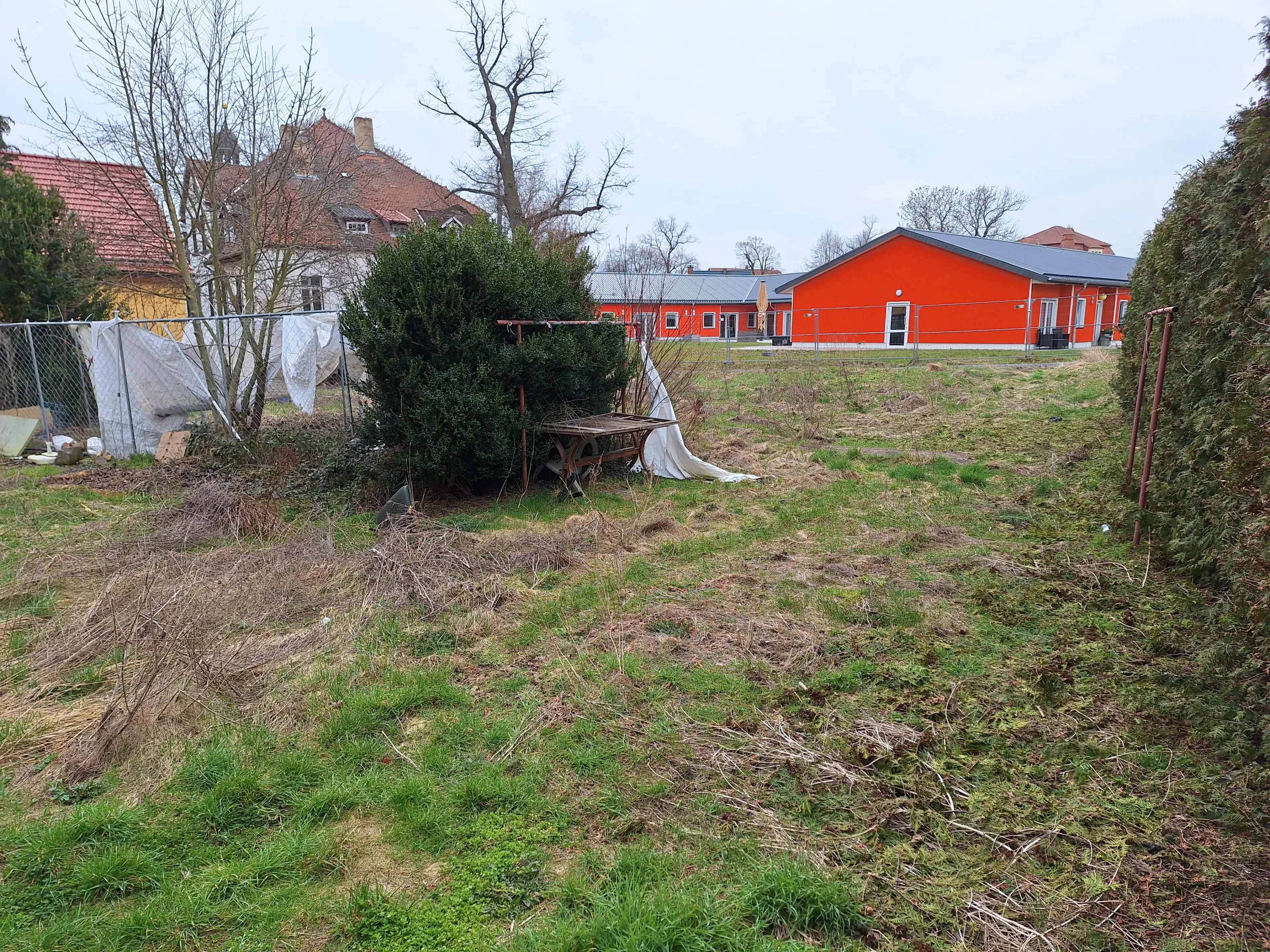 Huis met grond en schuur in Hohenebra - Duitsland