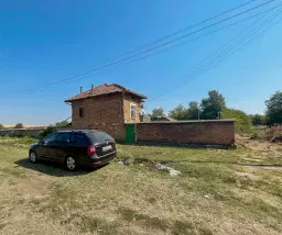 Huis met grond en bijgebouwen in Gorna Studena - Bulgarije