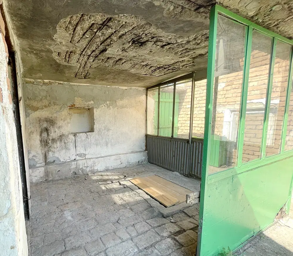 Huis met grond en bijgebouwen in Gorna Studena - Bulgarije