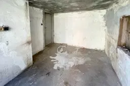 Huis met grond en bijgebouwen in Gorna Studena - Bulgarije