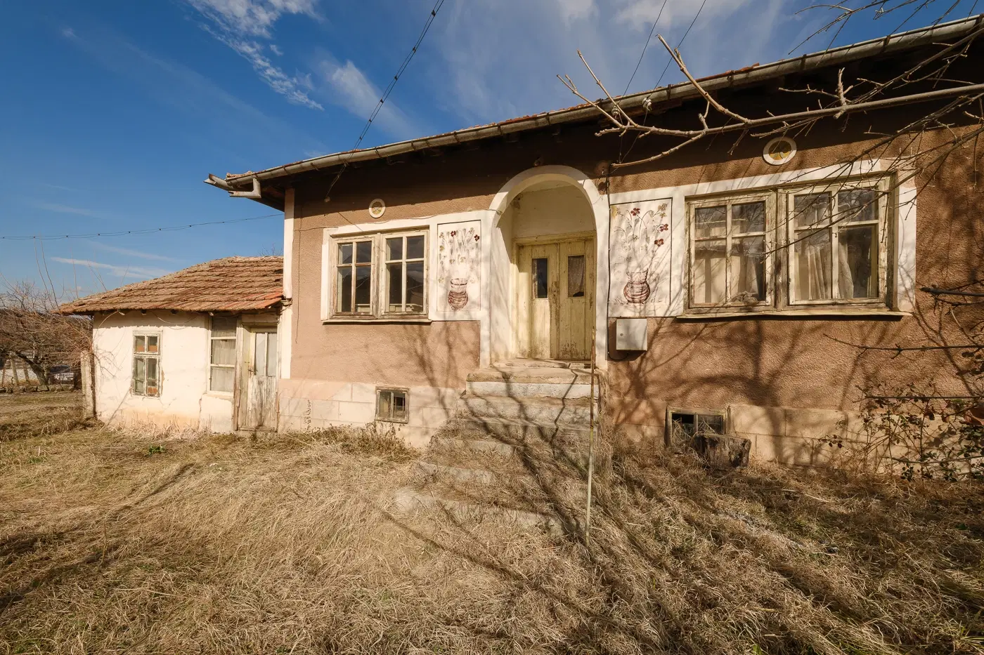 Huis met grond en bijgebouw in Belotintsi - Bulgarije