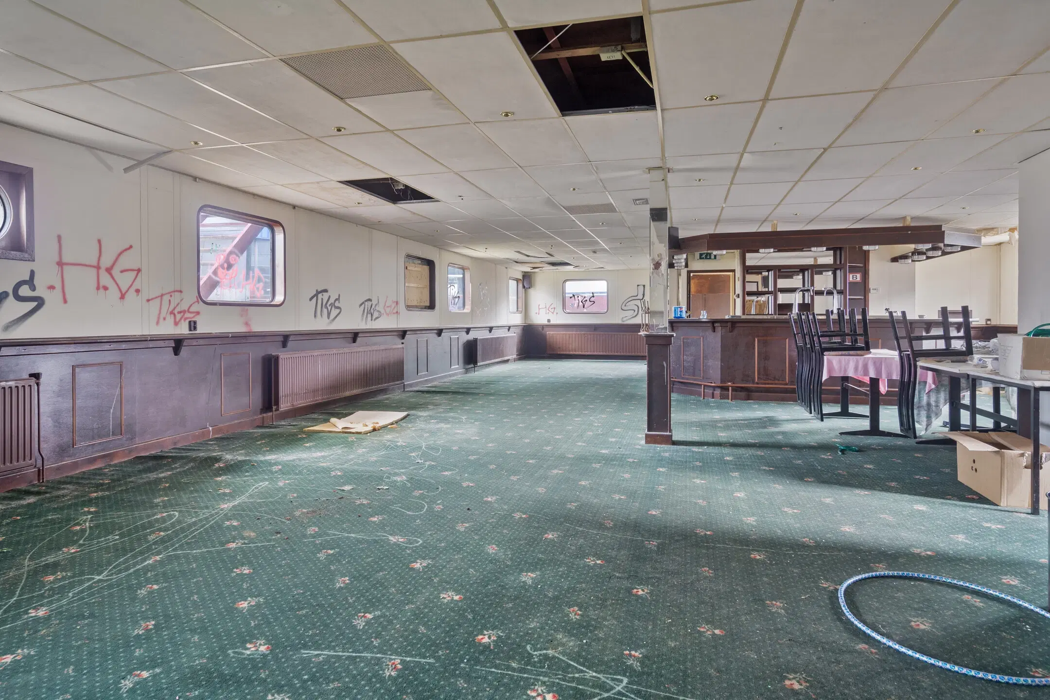 Voormalig restaurantschip ‘North Palace’ te Den Helder