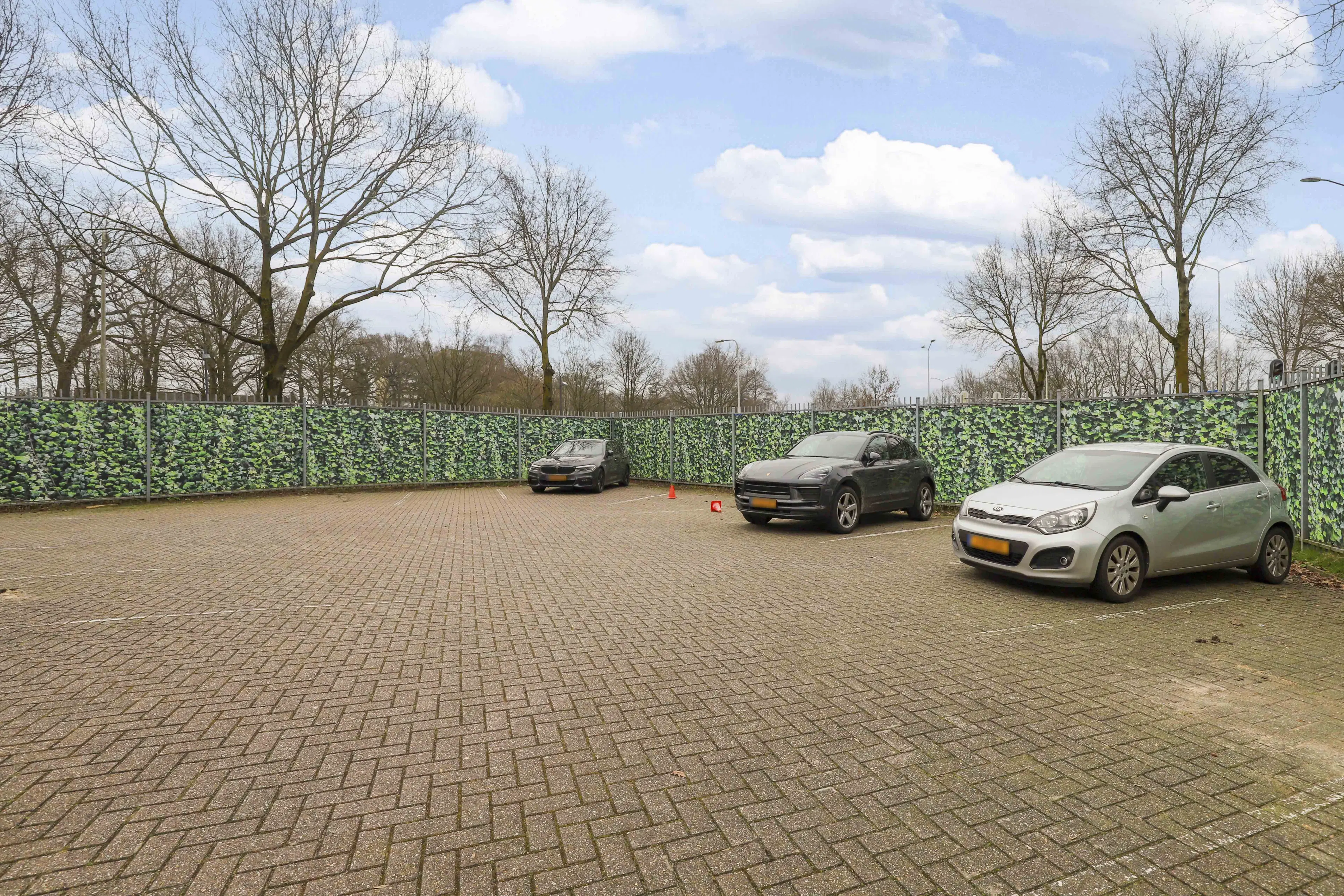 Nijmegen, Van Schuylenburgweg 20