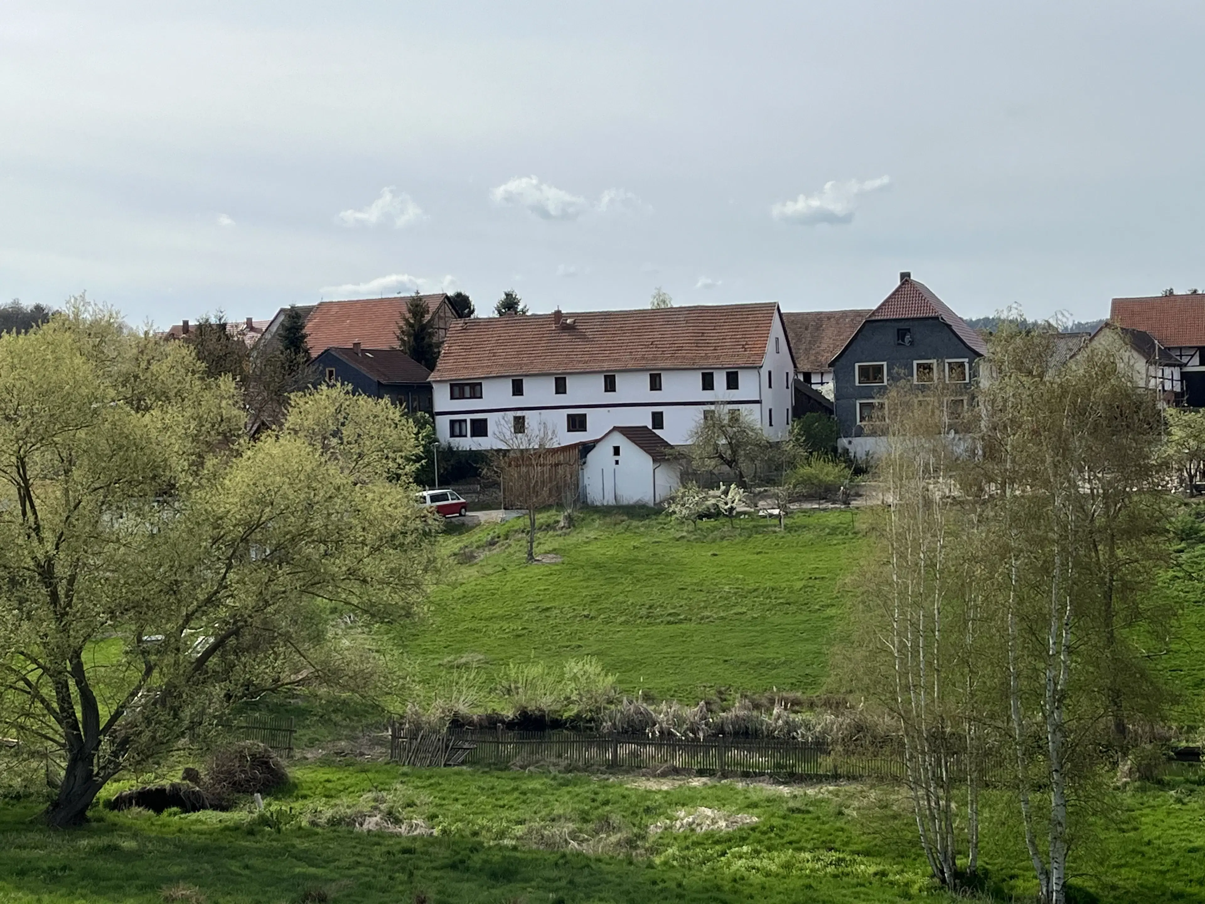 Driezijdig gebouw met binnenhof en commerciële mogelheden in Arnstadt - Duitsland