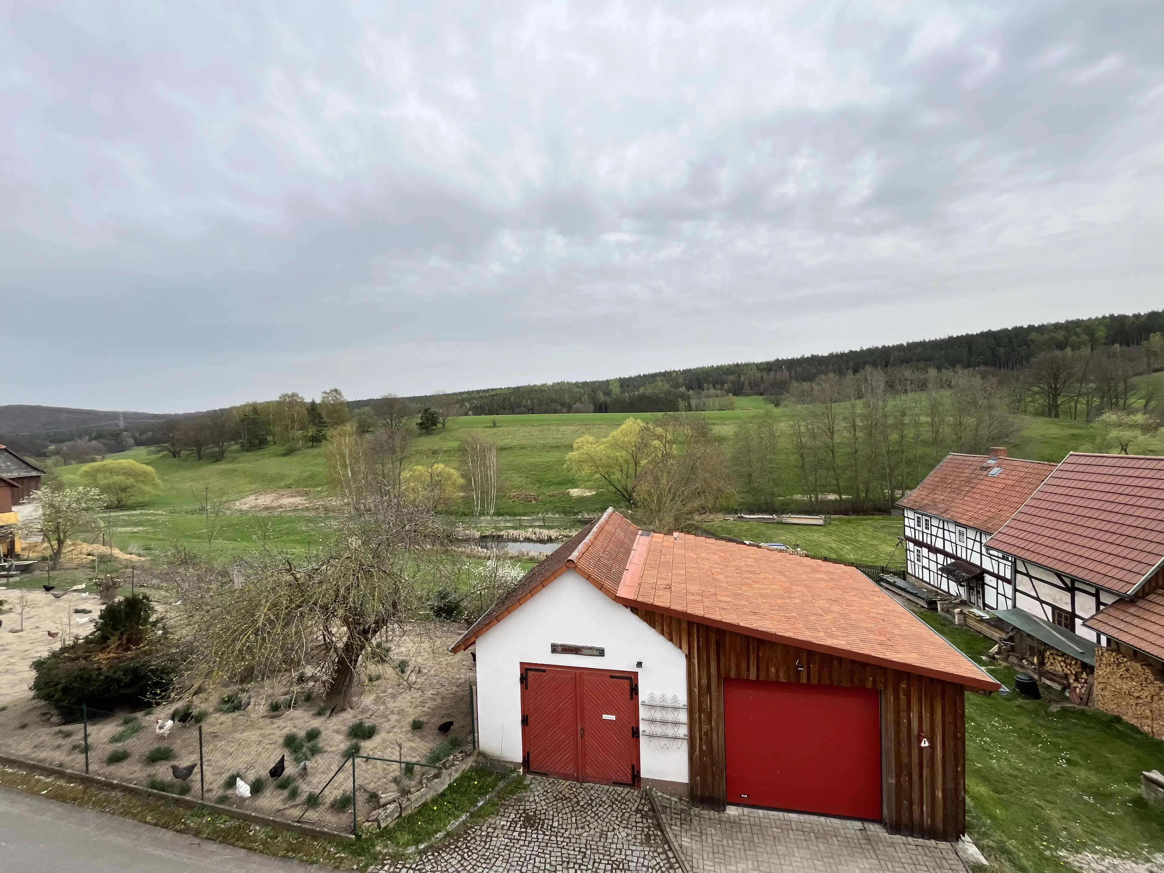 Driezijdig gebouw met binnenhof en commerciële mogelheden in Arnstadt - Duitsland