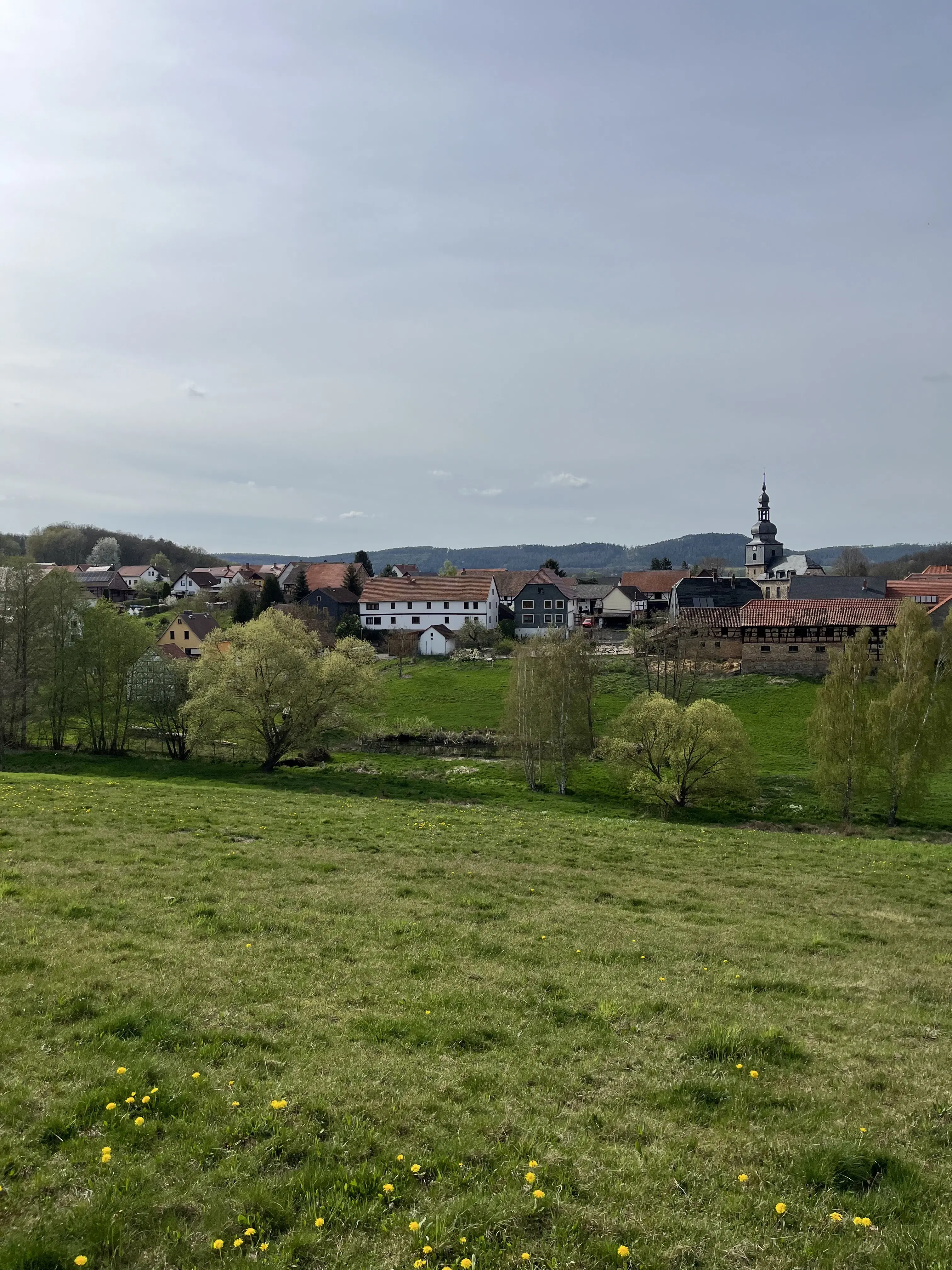 Driezijdig gebouw met binnenhof en commerciële mogelheden in Arnstadt - Duitsland