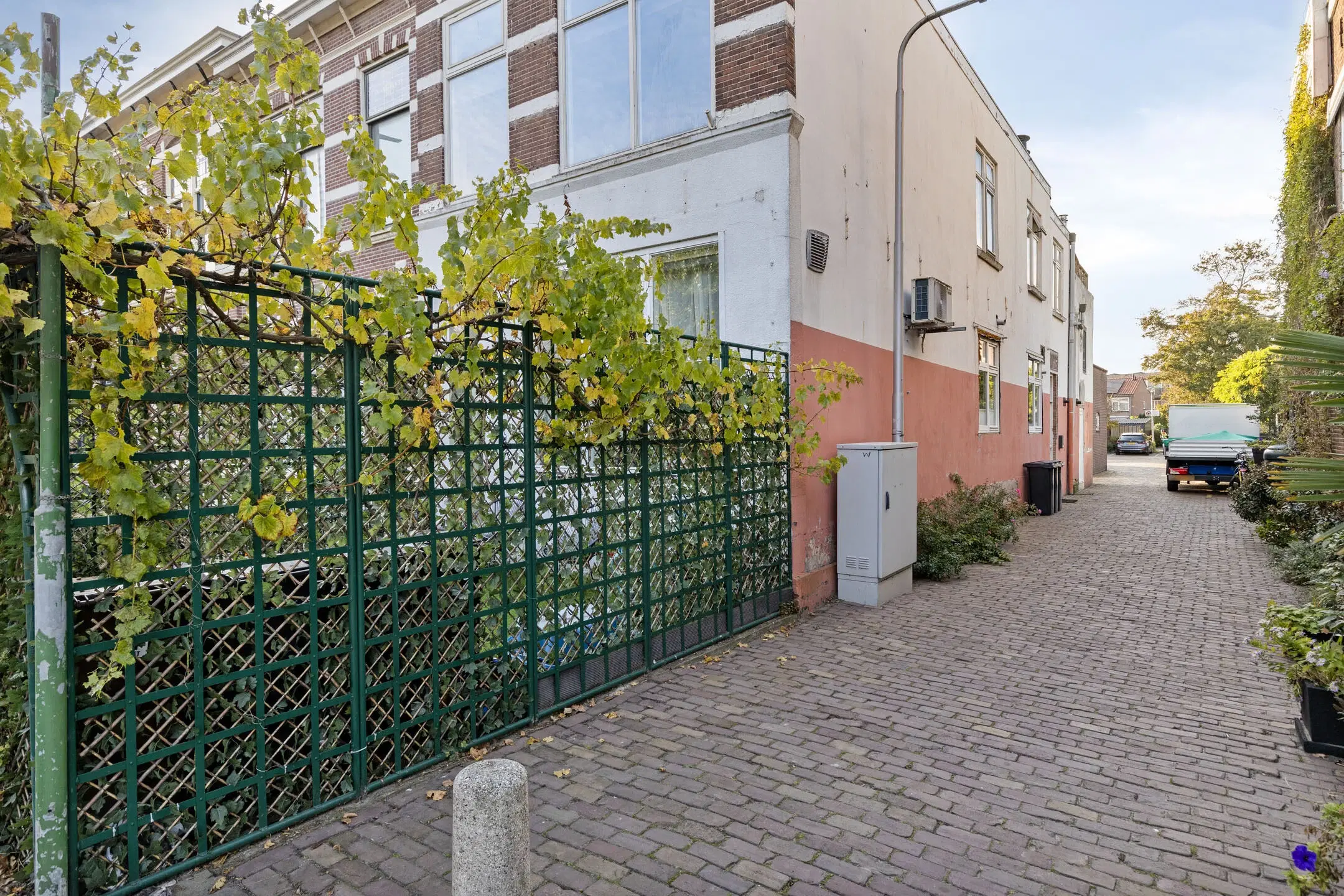 Hillegom, Weeresteinstraat 77 / Kortenbachstraat 1