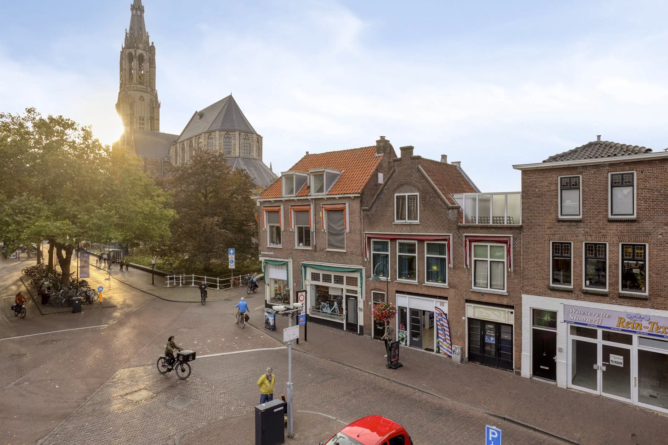 Combinatie: Delft, Vrouwenregt 1 & Nieuwe Langendijk 2