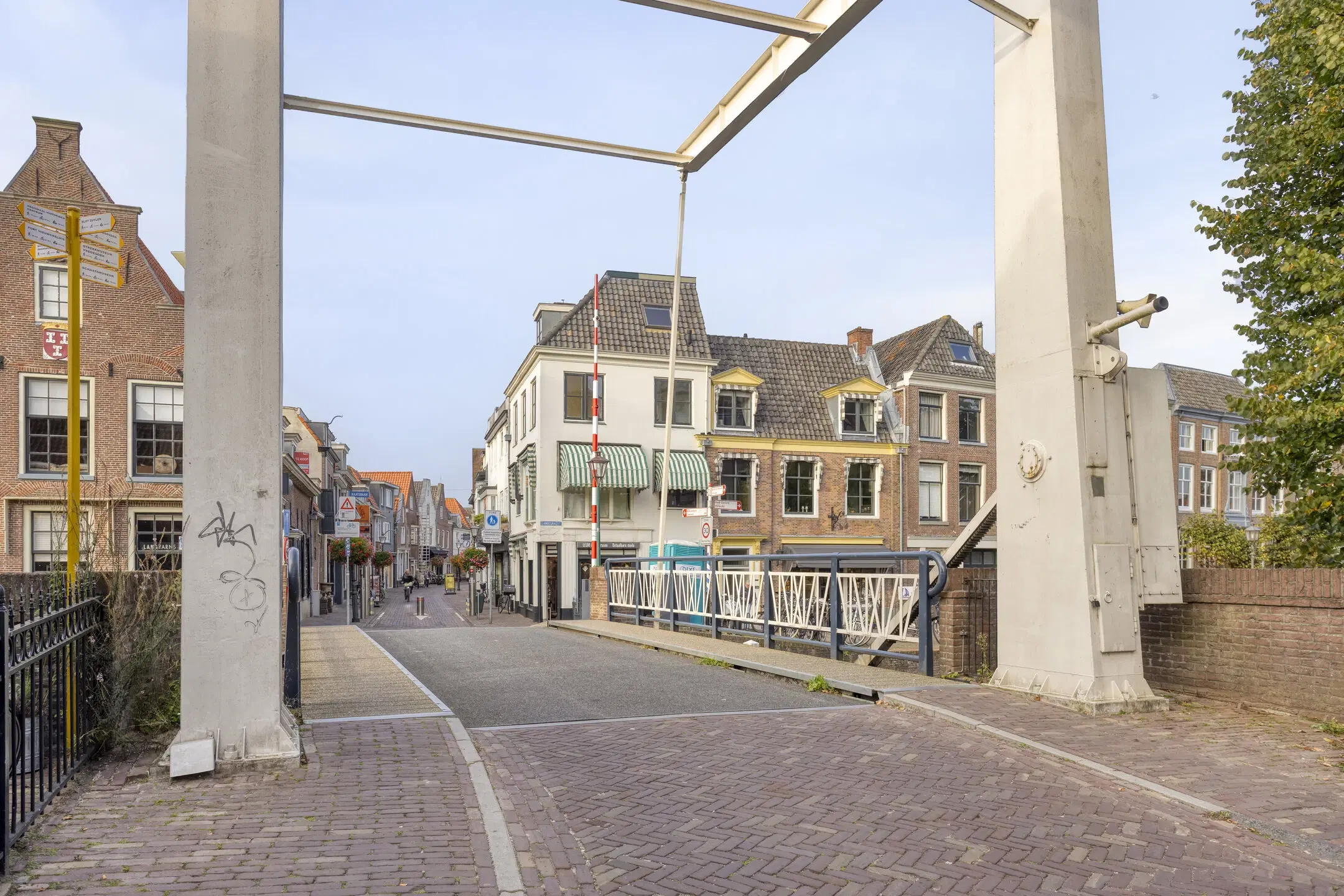 Combinatie: Maarssen, Kaatsbaan 1 / Lange Gracht 57