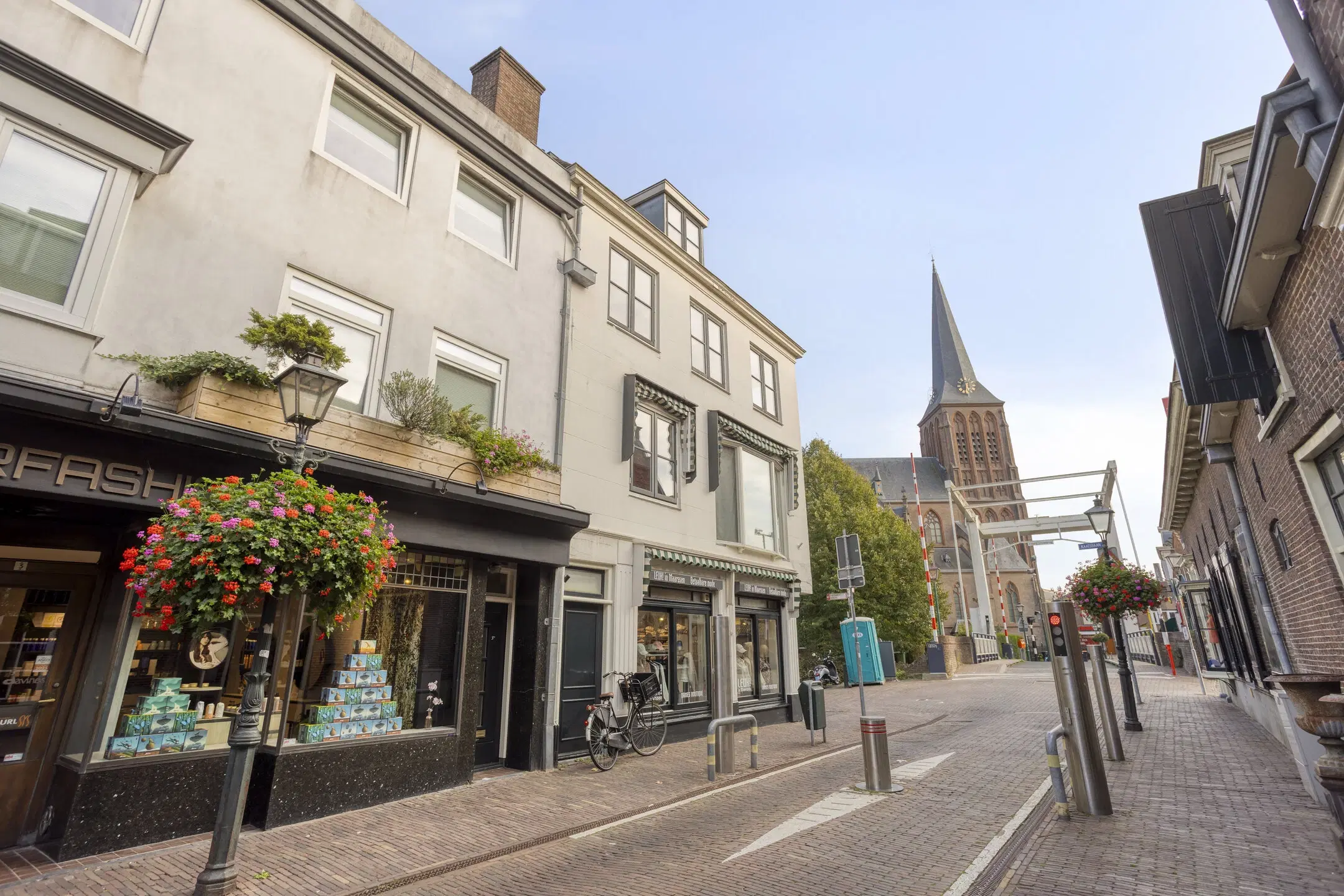 Combinatie: Maarssen, Kaatsbaan 1 / Lange Gracht 57