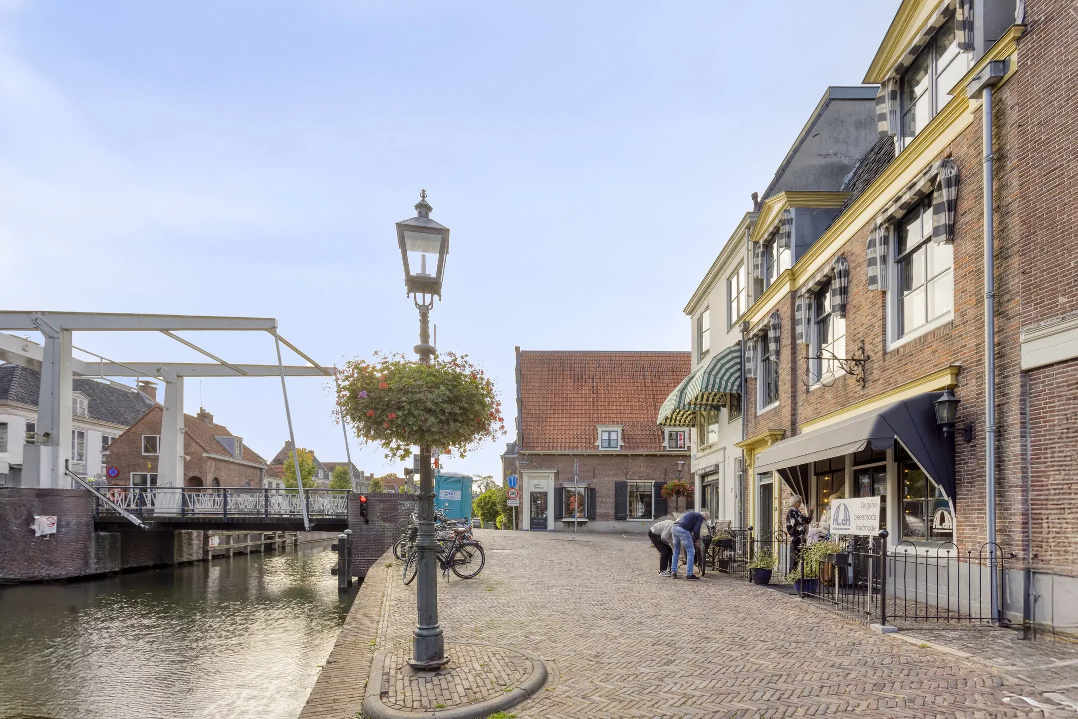 Combinatie: Maarssen, Kaatsbaan 1 / Lange Gracht 57