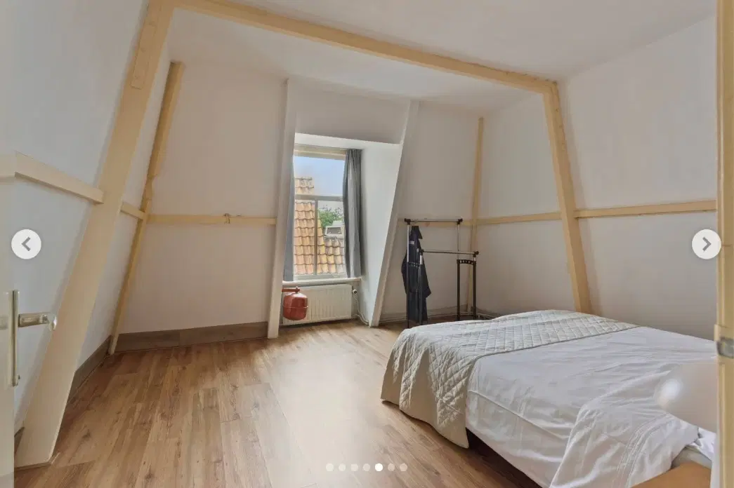 Leiden, Nieuwebrugsteeg 14 en 14A