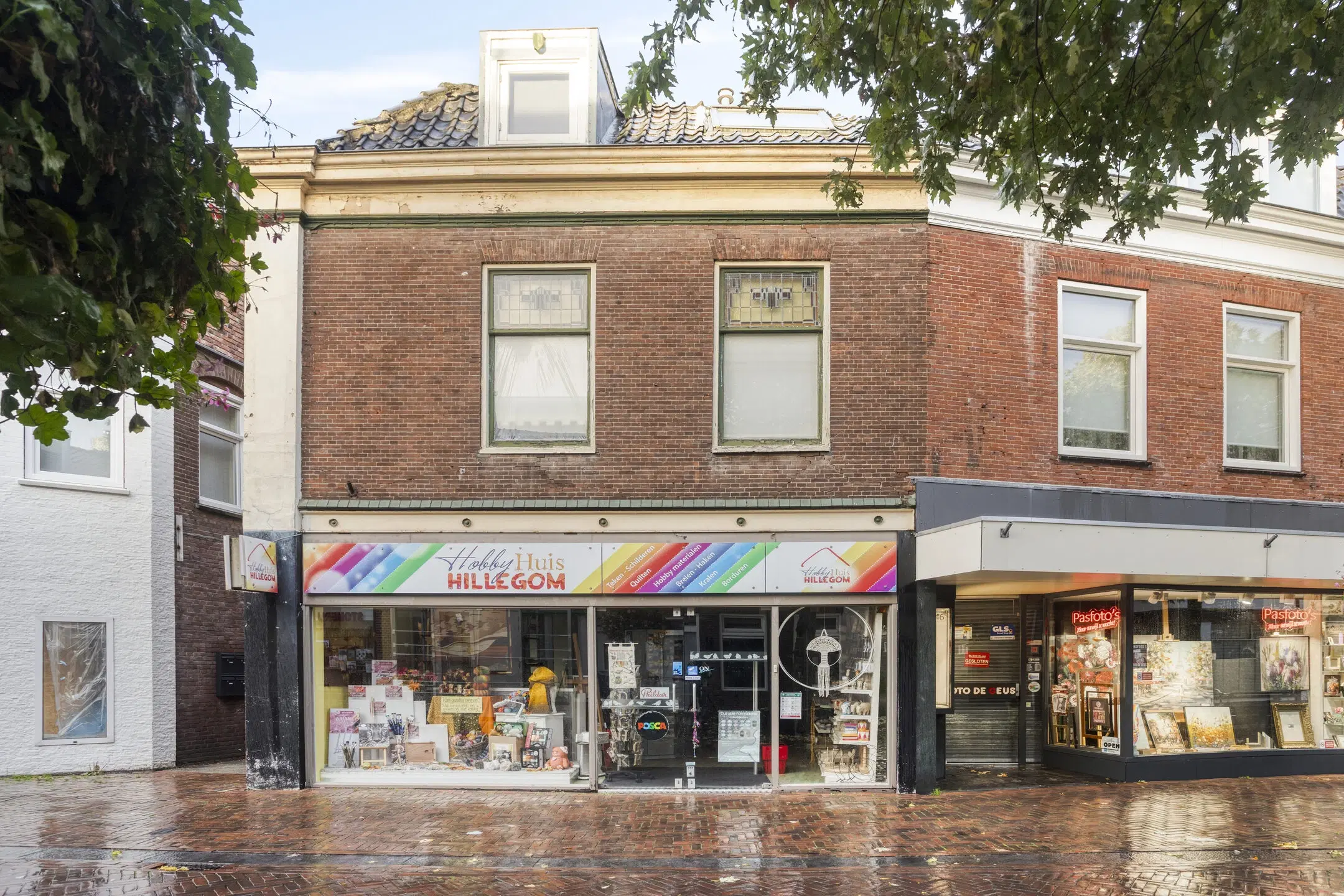 Hillegom, Hoofdstraat 48, 48A en 48B