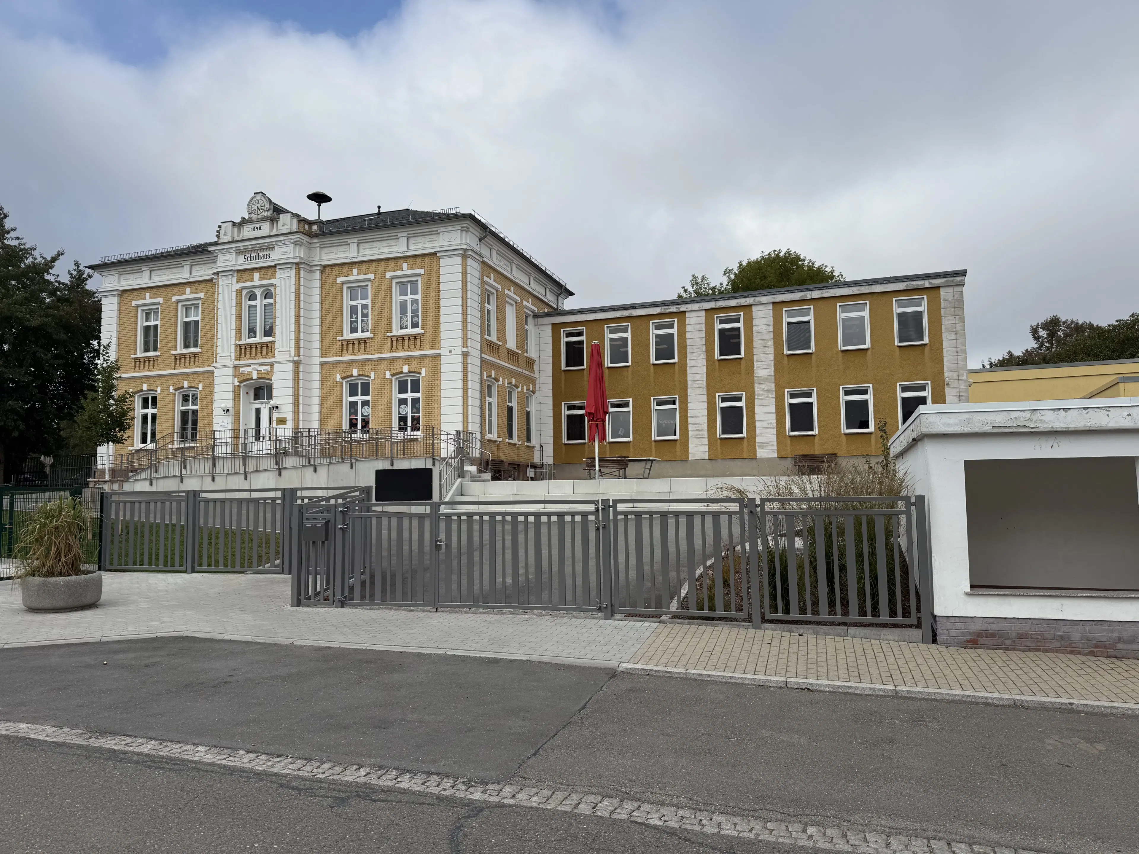 Beleggingsobject fabrikantenvilla in Mohlsdorf-Teichwolframsdorf, Thüringen - Duitsland