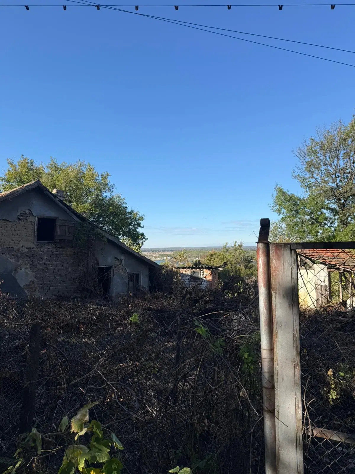 Huis met uitzicht op de rivier de Donau en 449 m² grond in Oryahovo - Bulgarije