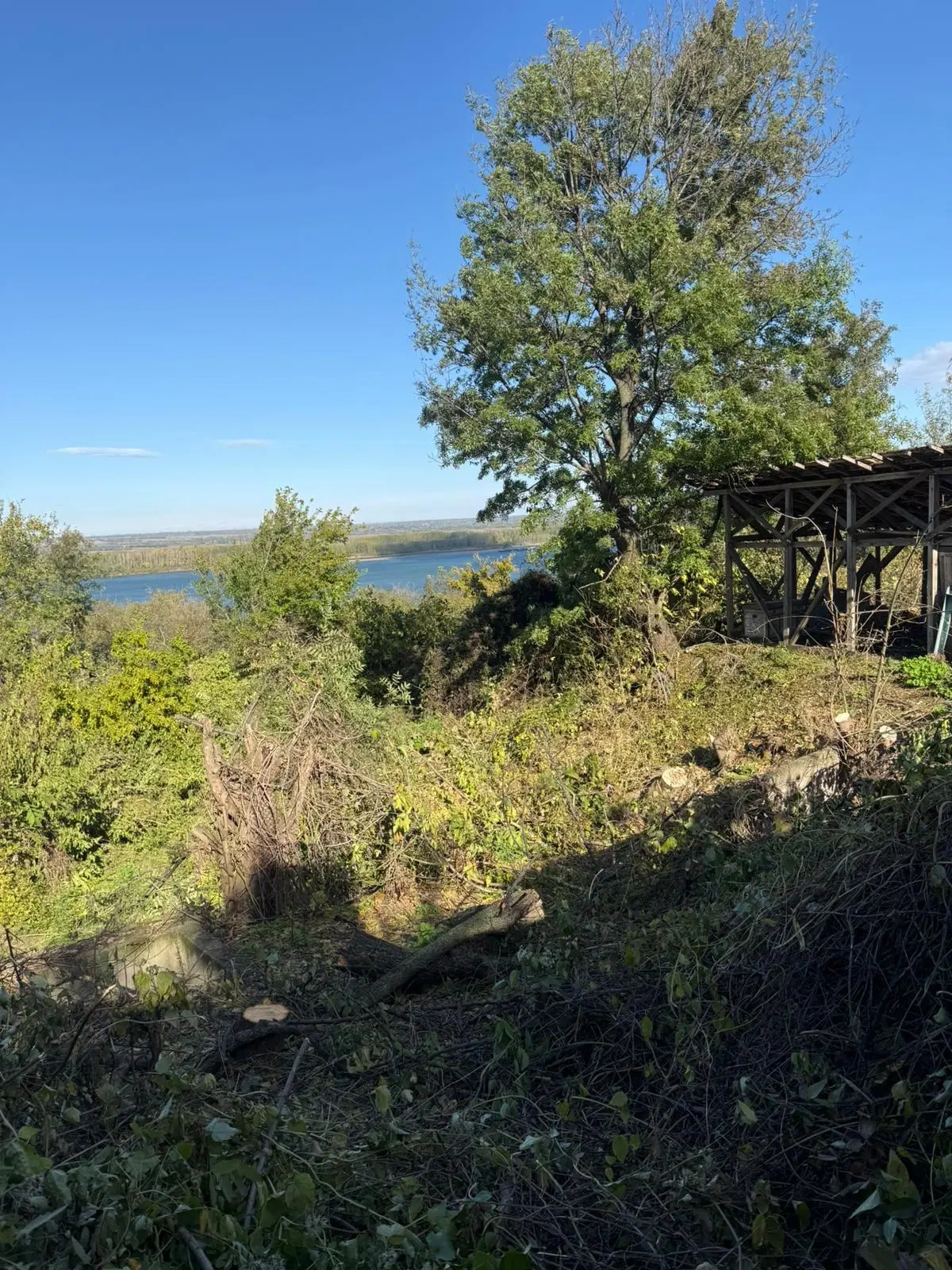 Huis met uitzicht op de rivier de Donau en 449 m² grond in Oryahovo - Bulgarije