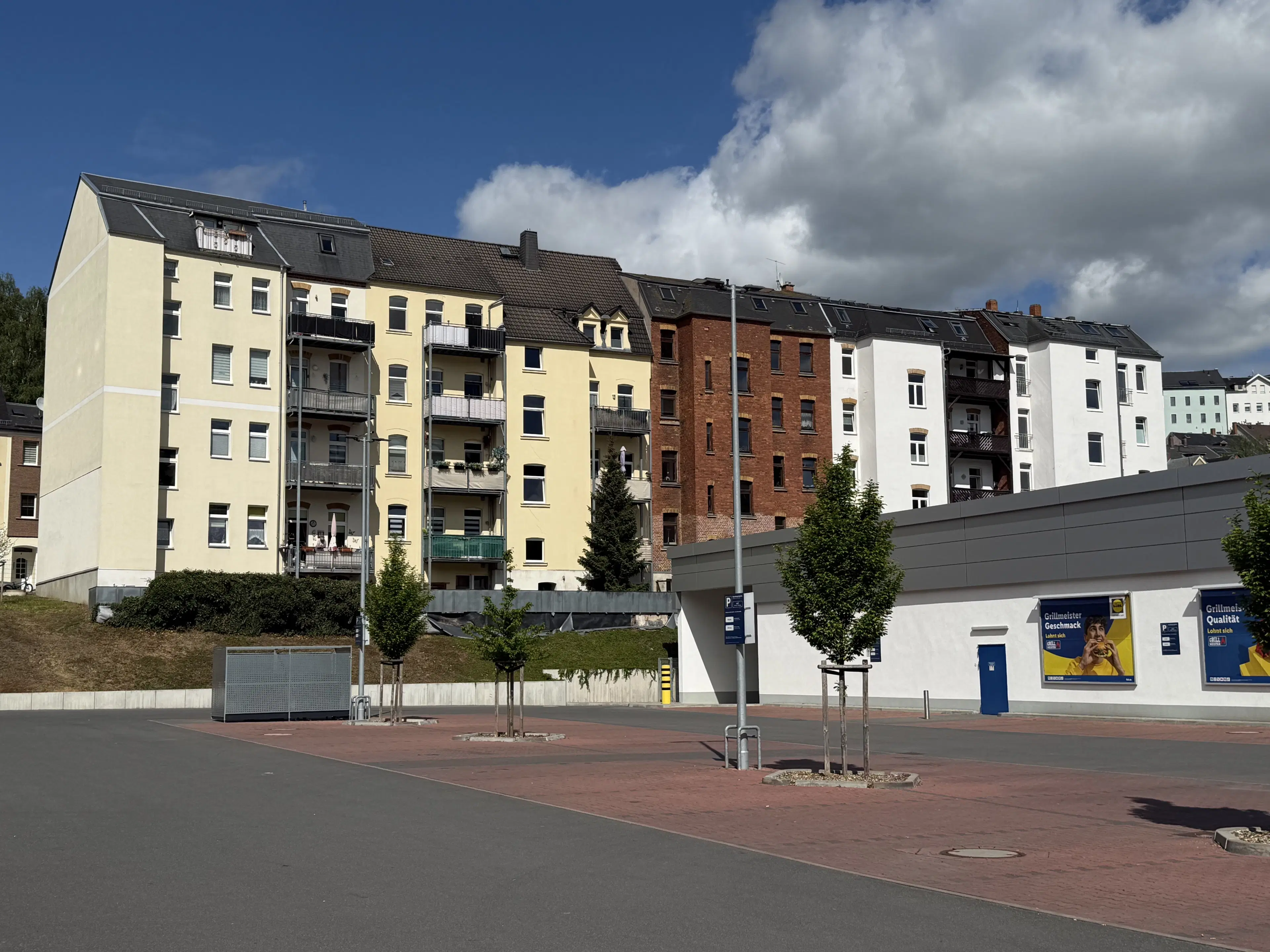 Idyllisch 4-zijdig landgoed met mogelijkheden tot B&B op perceel van 3.451 m² in Heinsdorfergrund - Duitsland