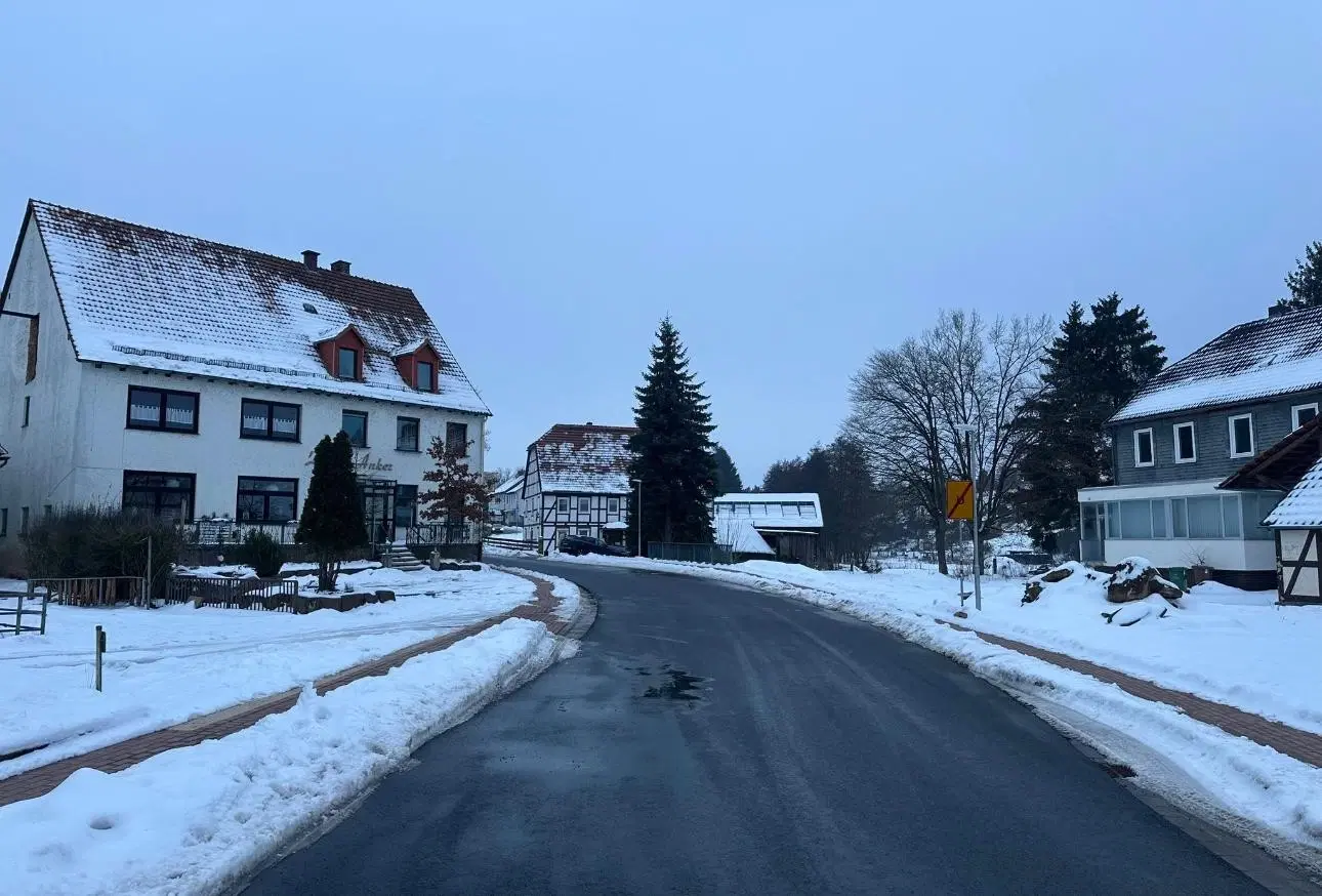 Hoekwoning op perceel van ca. 190 m² in Gottsbüren, Trendelburg - Duitsland