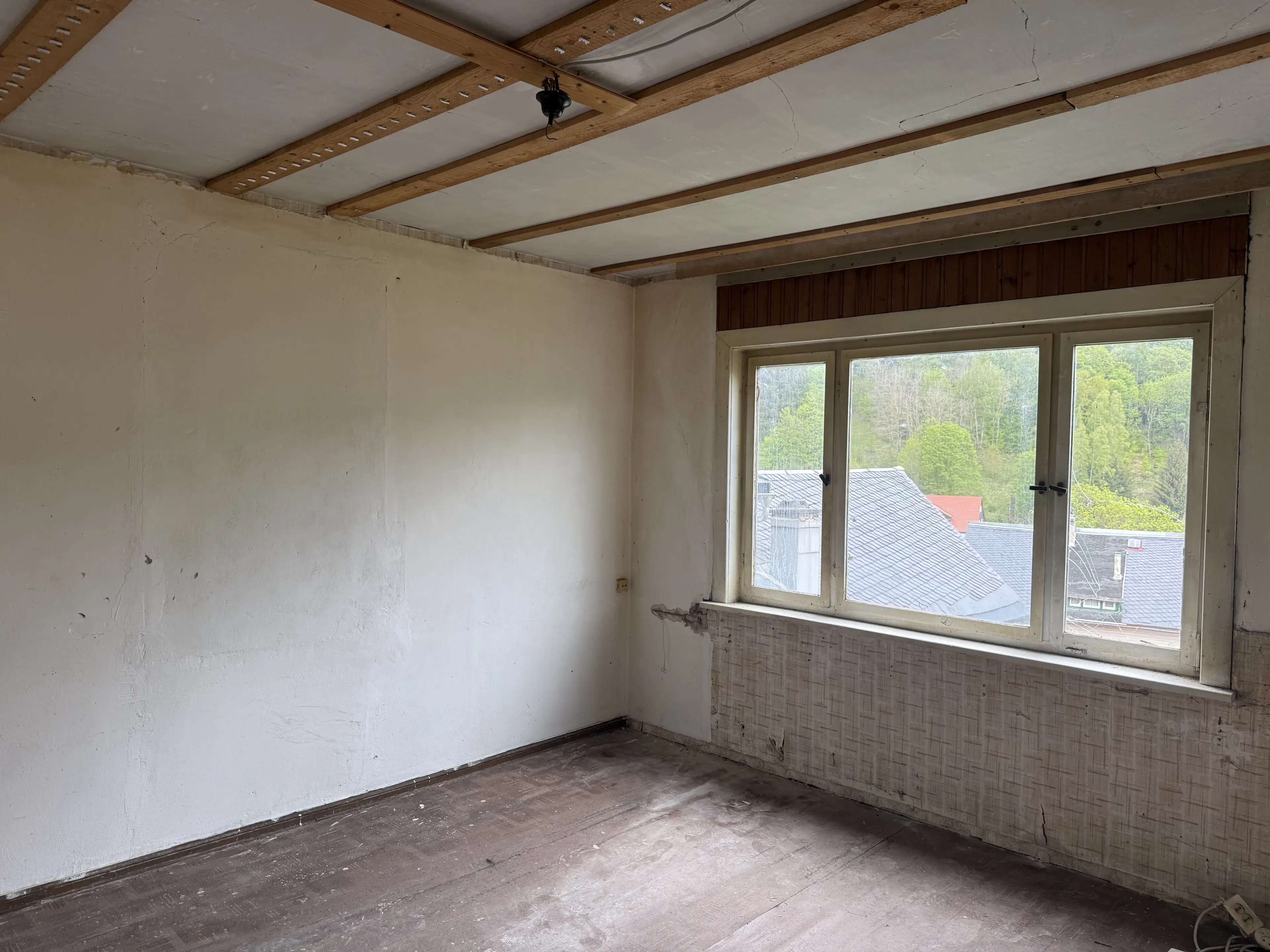 Vrijstaand vakwerkhuis op perceel van 406m2 in Illmenau, Duitsland