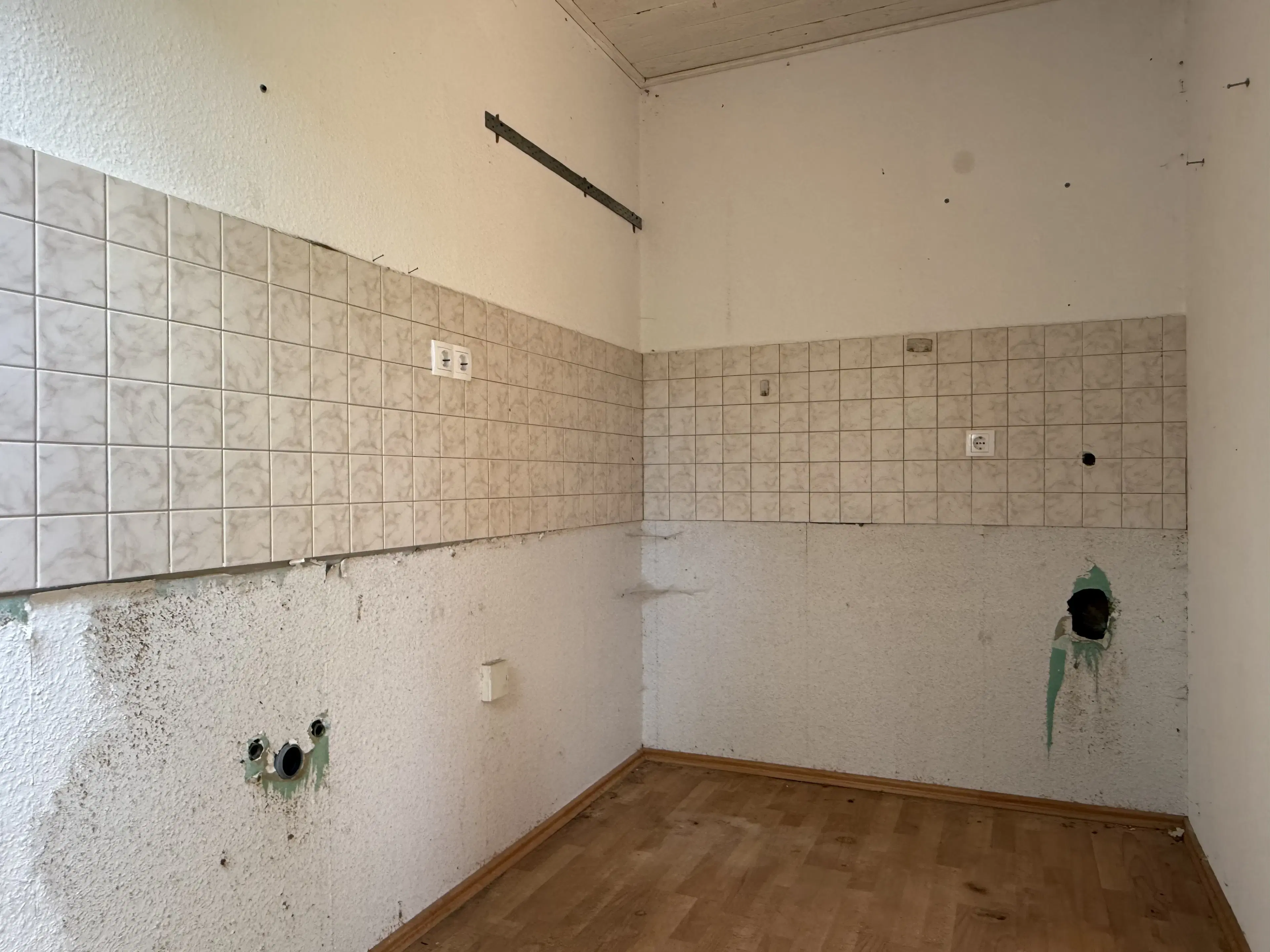 3 wooneenheden op perceel 1.398 m² in Gerstungen, nabij Eisenach - Duitsland
