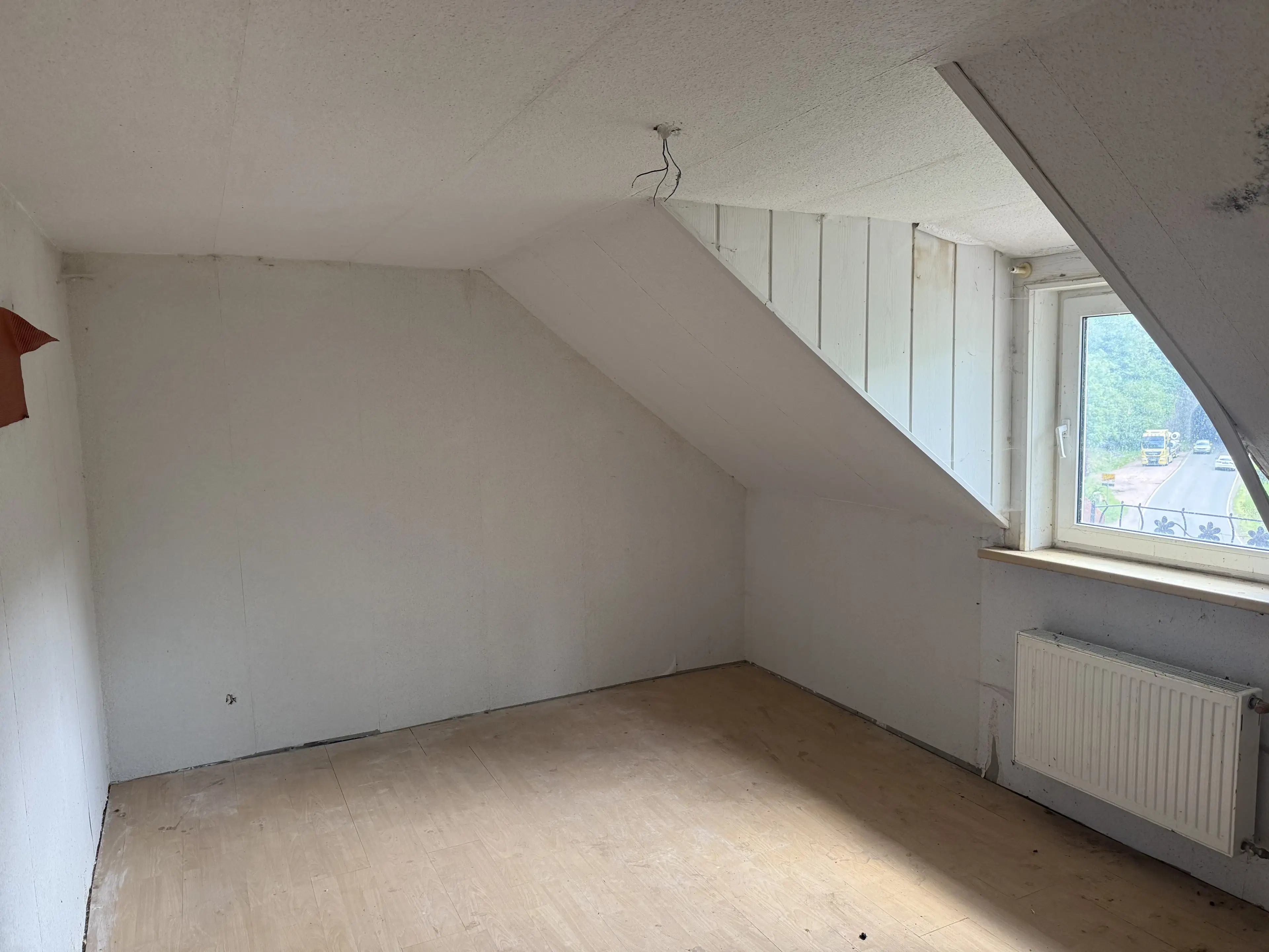 3 wooneenheden op perceel 1.398 m² in Gerstungen, nabij Eisenach - Duitsland