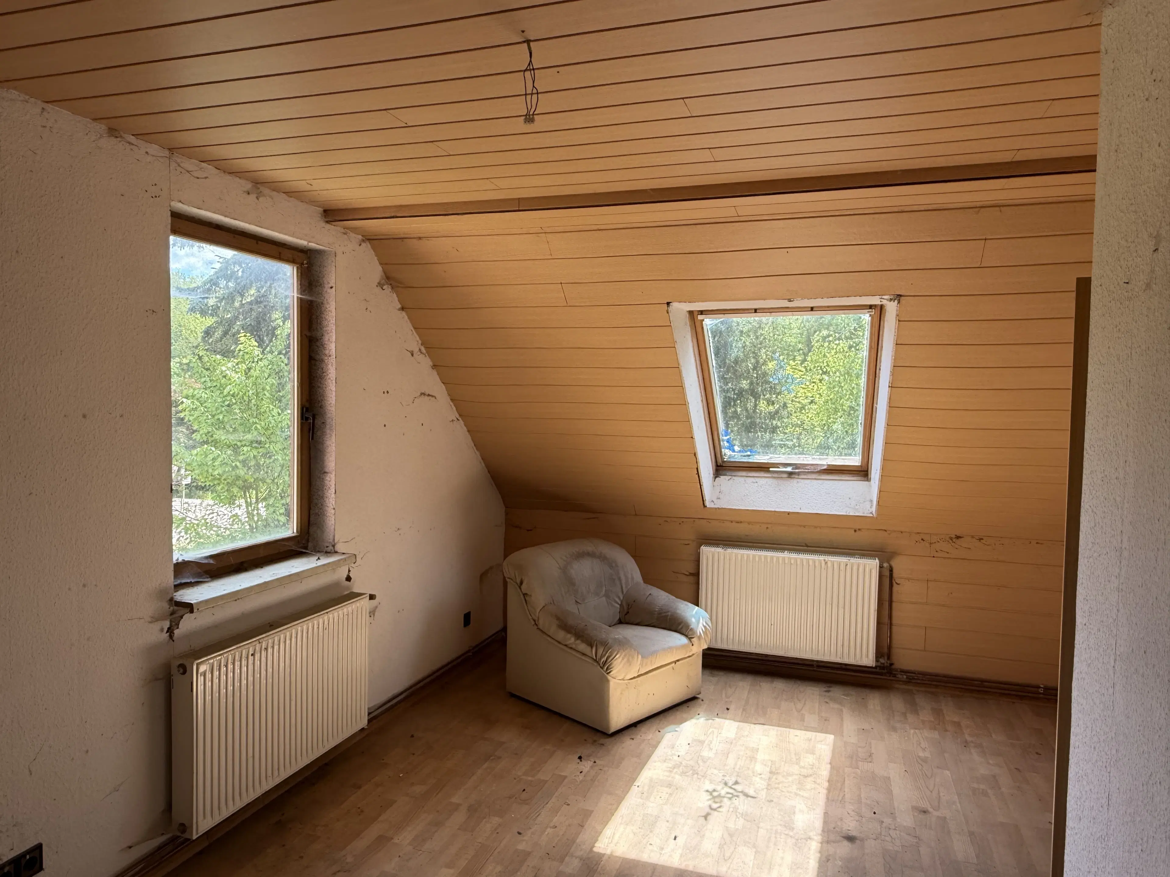 3 wooneenheden op perceel 1.398 m² in Gerstungen, nabij Eisenach - Duitsland