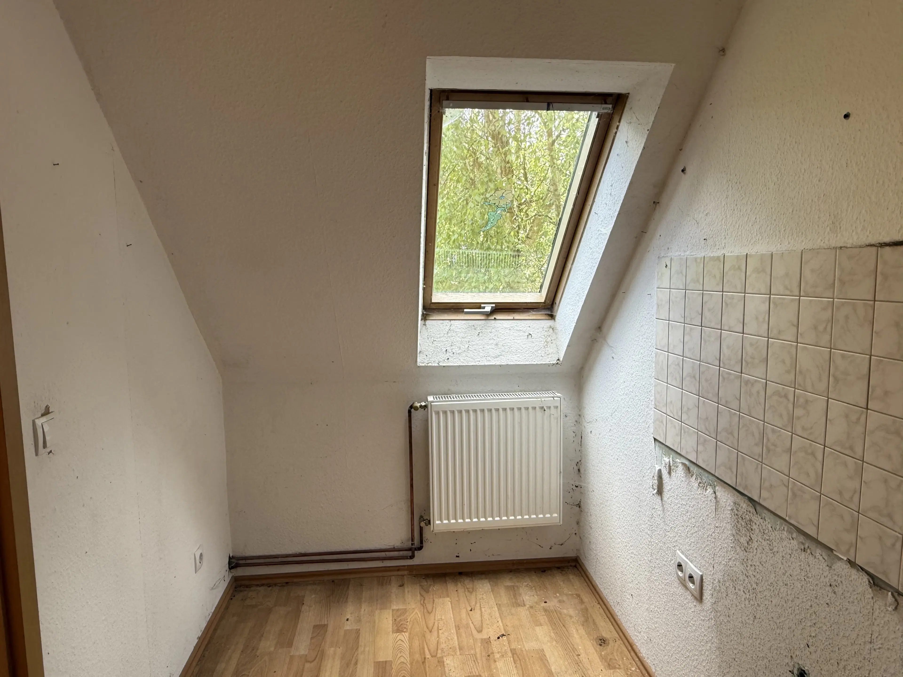 3 wooneenheden op perceel 1.398 m² in Gerstungen, nabij Eisenach - Duitsland