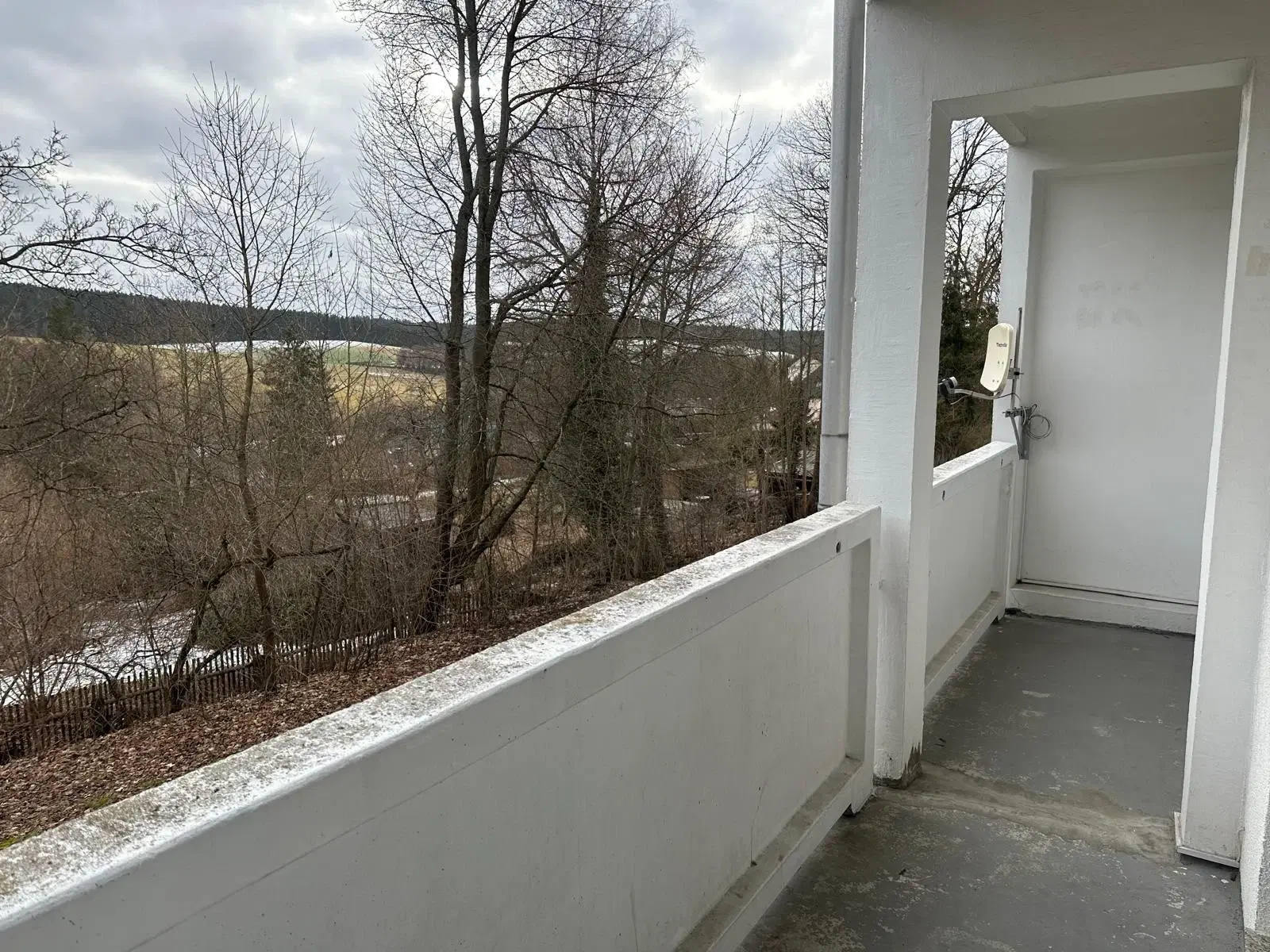 60 appartementen / studio’s, bouwjaar 1988, 25 verhuurd (€ 82.800,= huur) - Markneukirchen - Duitsland