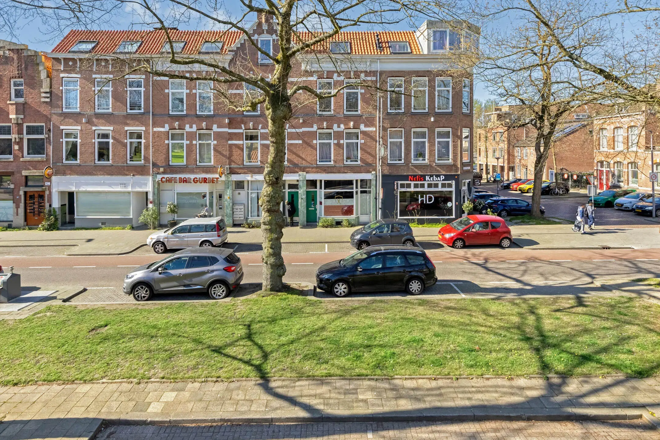 Karel de Stoutestraat 2 en Wolphaertsbocht 93 A te Rotterdam