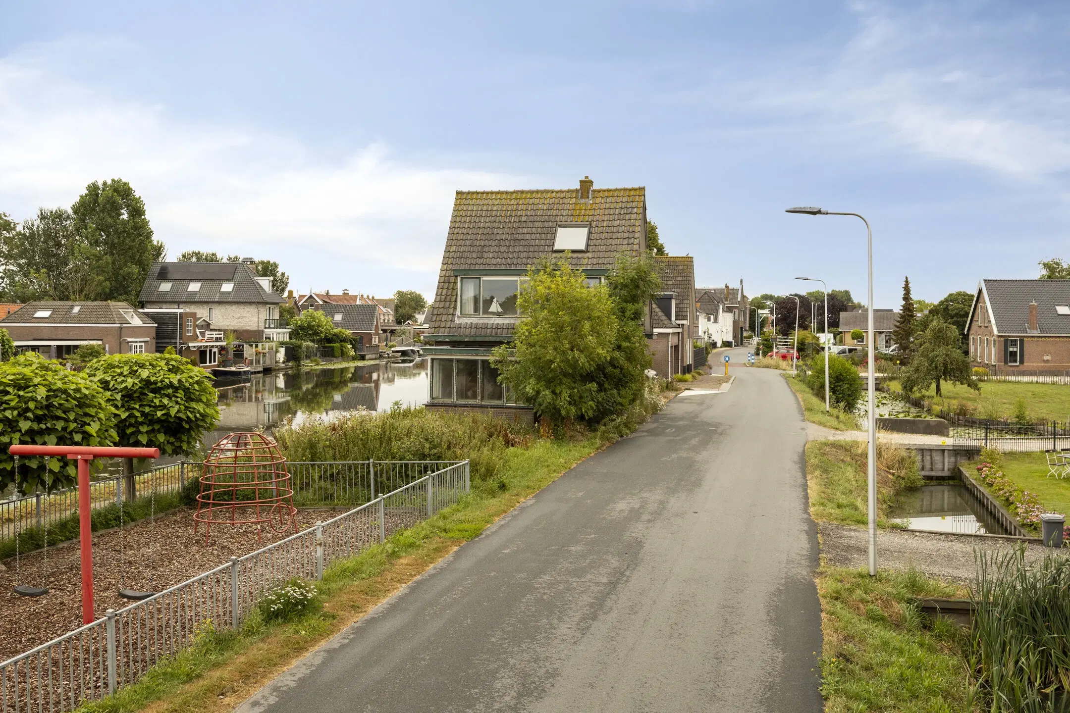 Nieuwerbrug aan den Rijn, Weijpoort 69 A