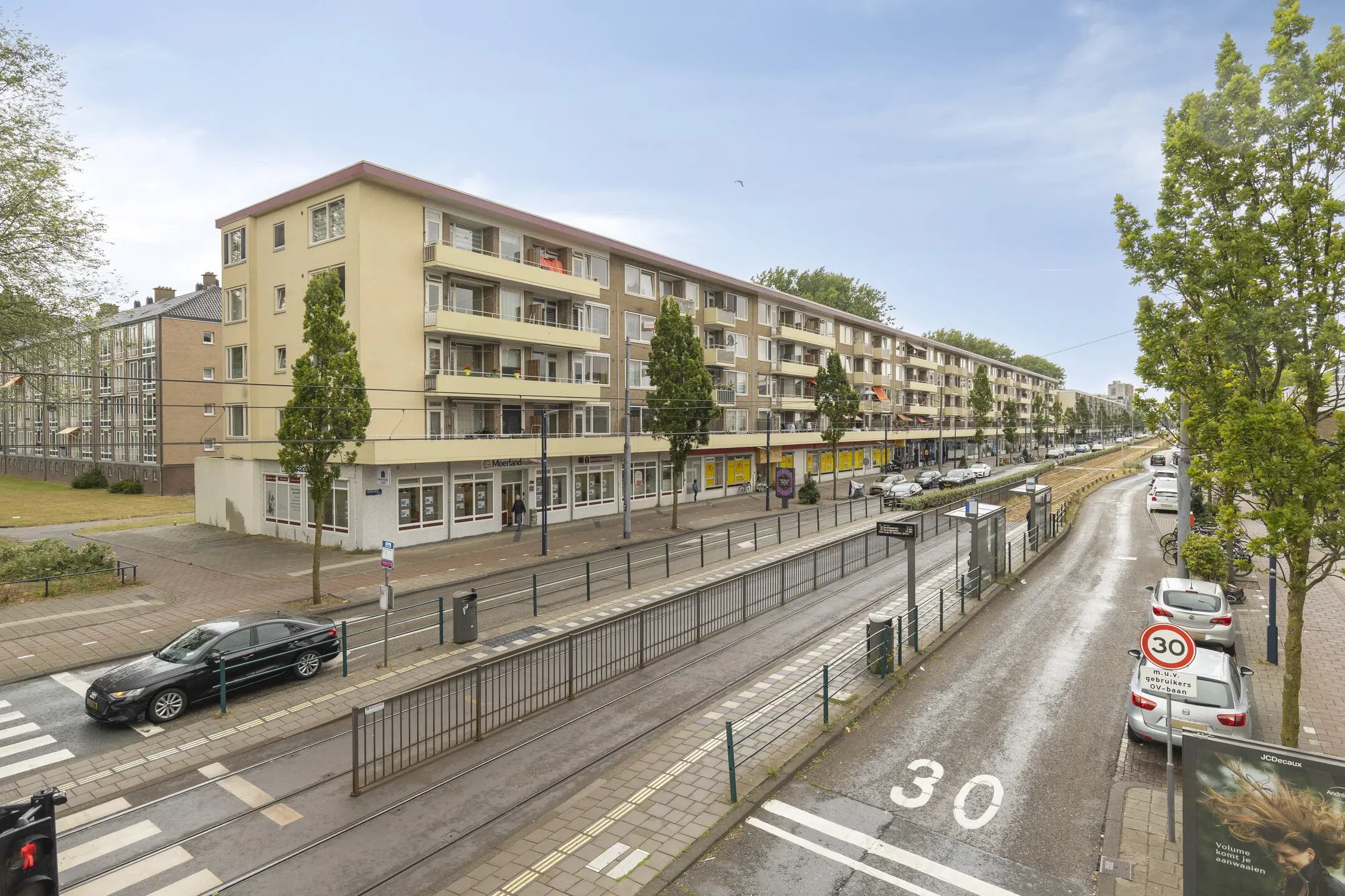 Amsterdam, Tussen Meer 234