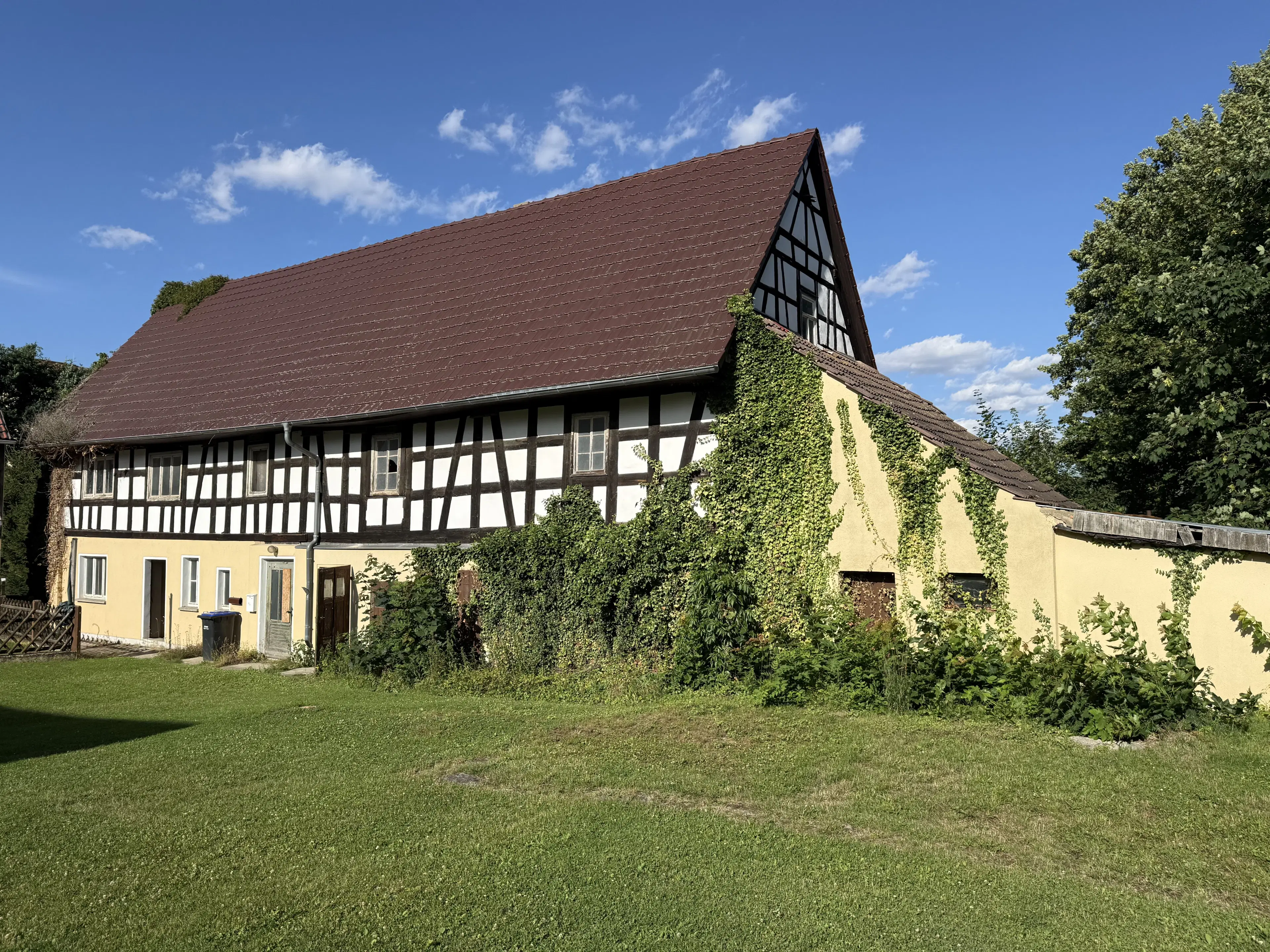 Traditioneel vakwerkhuis op perceel van 660 m² in Starkenburg, Altenburg - Duitsland