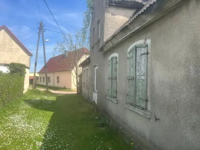 Vrijstaand landhuis op kavel van ca. 1.090 m², met schuur in Rohndorf (Südliches Anhalt) Halle-Leiptzig-Flughafen - Duitsland