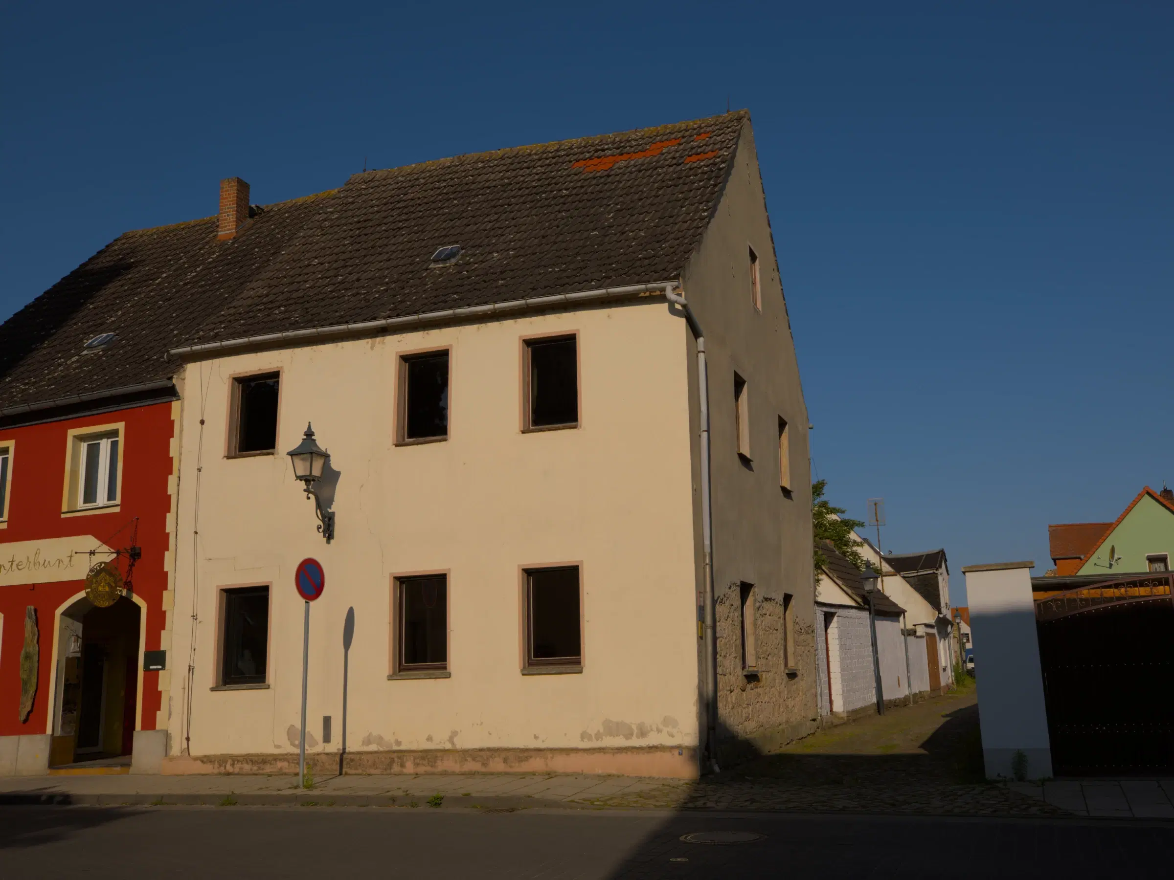 Historische eengezinswoning met potentieel in het hart van Barby - Duitsland