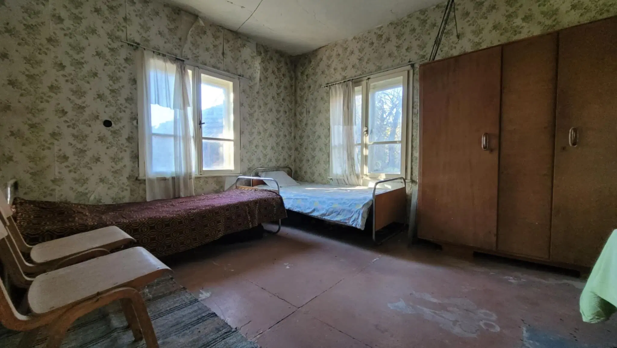 Huis met een perceel van 3.995 m² en bijgebouwen in Kosta Perchevo - Bulgarije