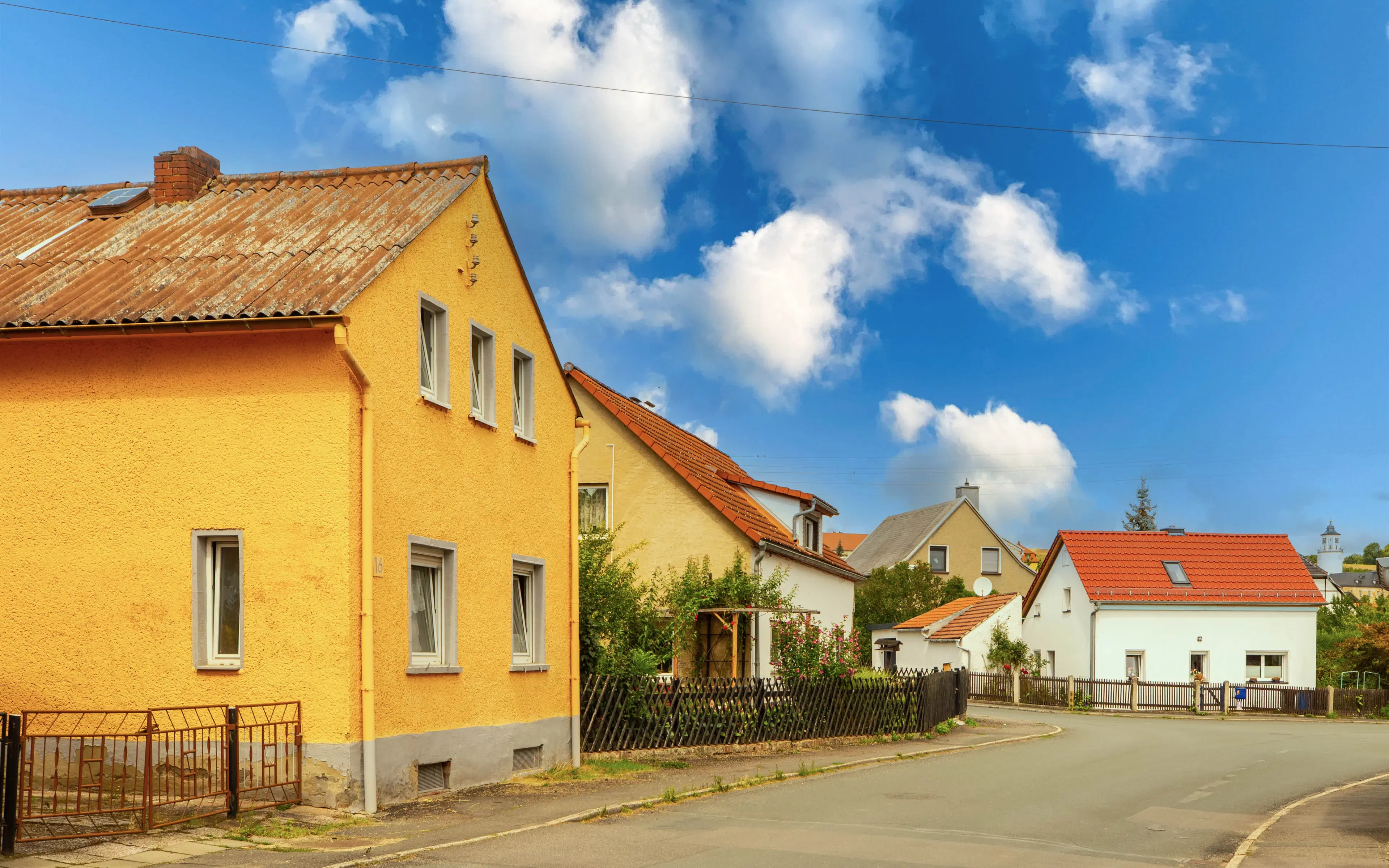 Vrijstaande woning met garage en bijgebouwen in Crossen an der Elster - Duitsland